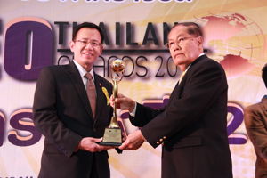 สมัชชานักจัดรายการข่าววิทยุโทรทัศน์ฯ มอบรางวัล‘ผู้บริหารแห่งปี’แด่ กสทช.สุทธิพล 